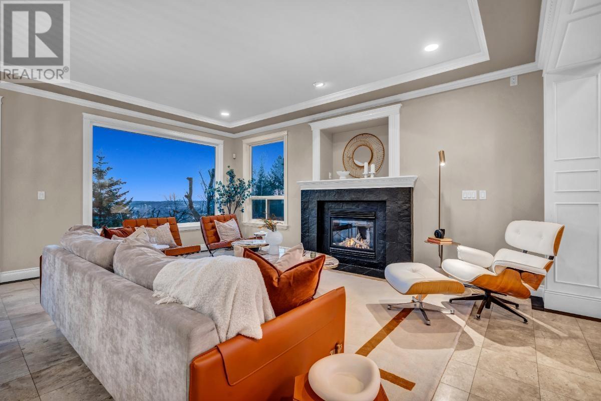Property at 3126 SILVERTHRONE DRIVE image 4