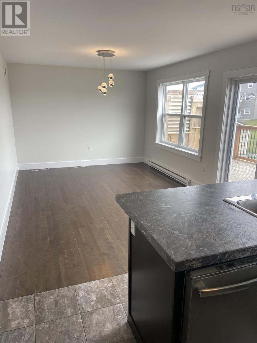 Property at 232 Alabaster Way image 3