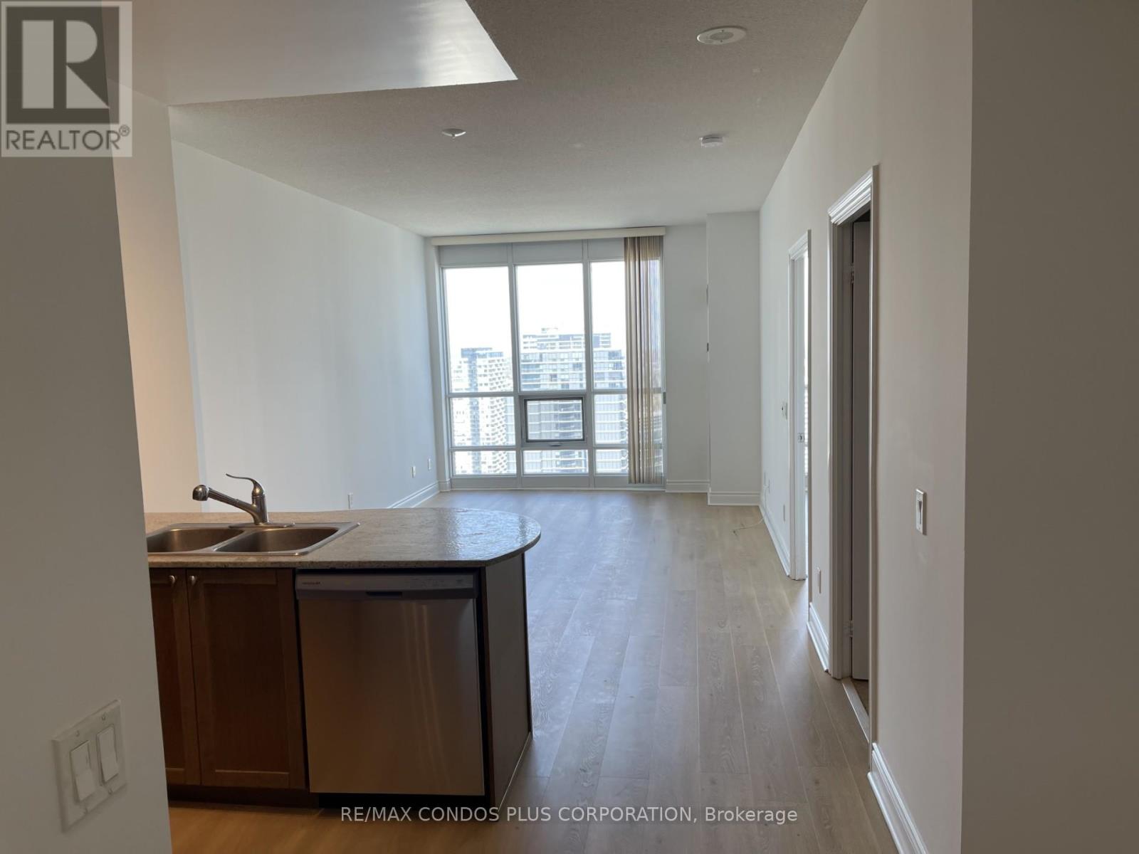 4503 - 763 Bay Street, Toronto, Ontario  M5G 2R3 - Photo 3 - C12120483