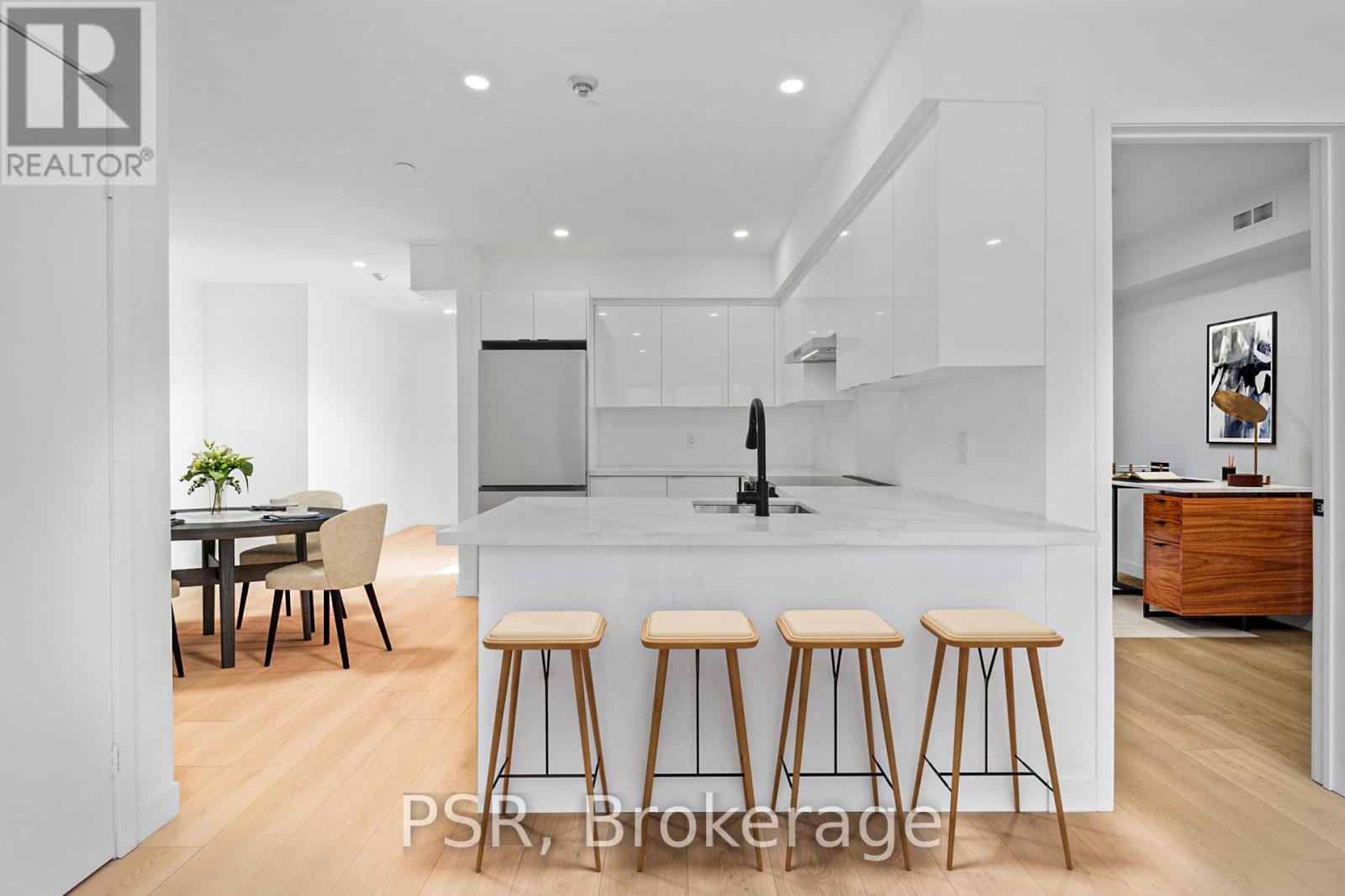 202 - 61 ORCHARD PARK DRIVE, Toronto, Ontario