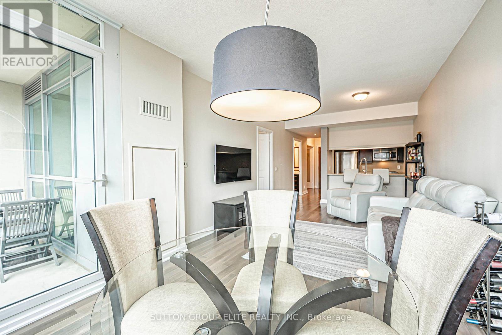 308 - 1055 Southdown Road, Mississauga, Ontario  L5J 0A3 - Photo 11 - W12088018