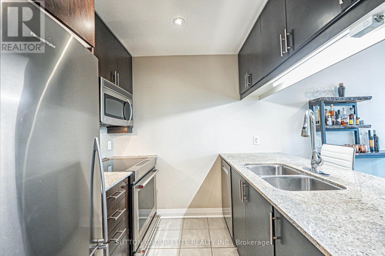 308 - 1055 Southdown Road, Mississauga, Ontario  L5J 0A3 - Photo 15 - W12088018