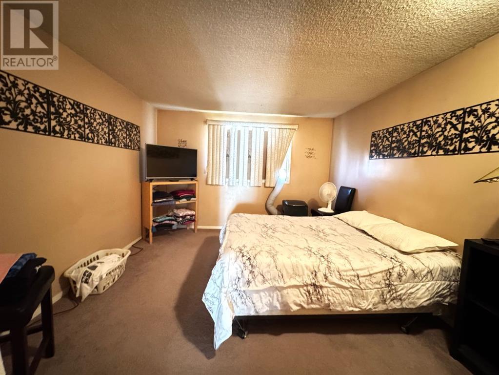 6879 Rundlehorn Drive Ne, Calgary, Alberta  T1Y 4P2 - Photo 7 - A2212154