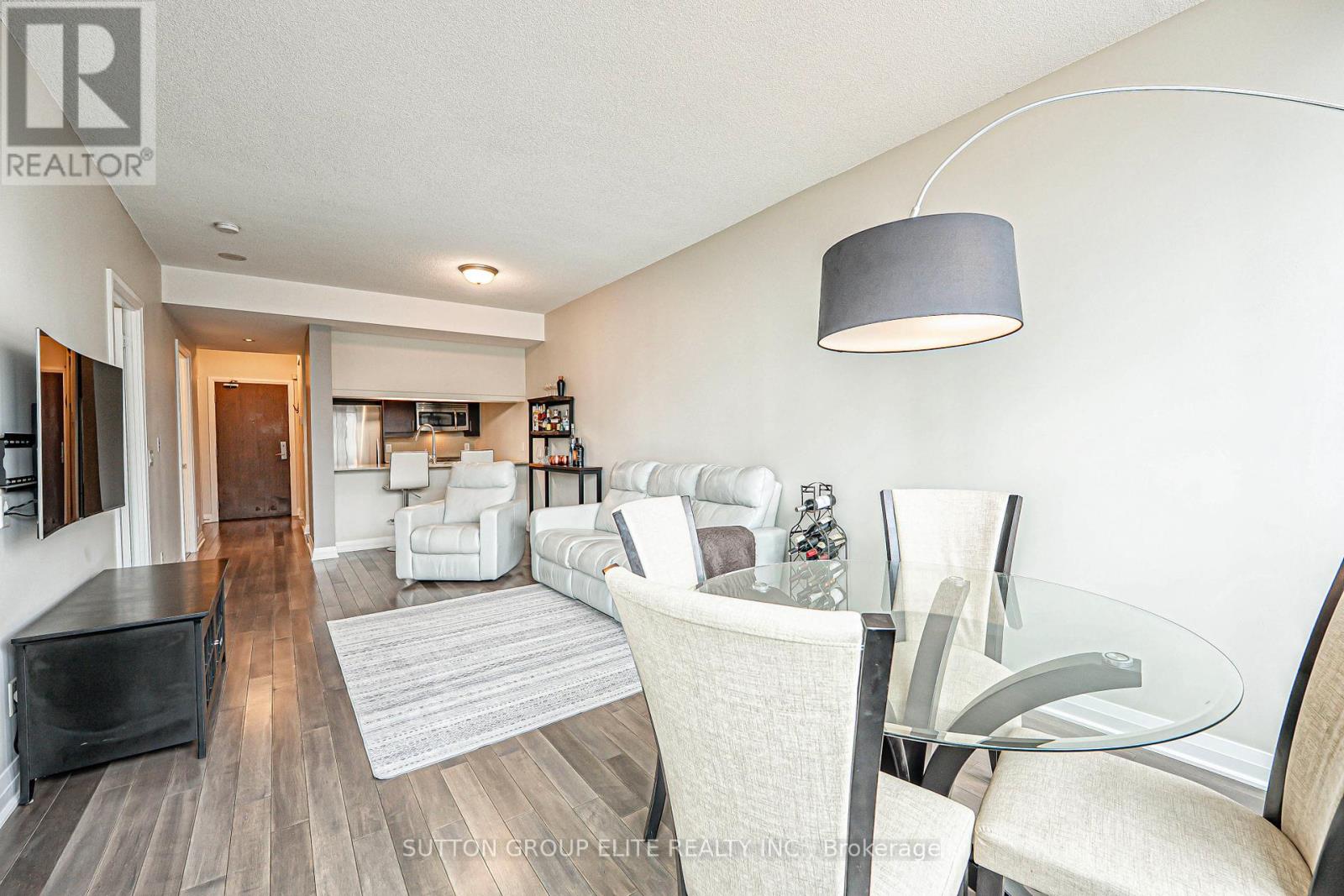 308 - 1055 Southdown Road, Mississauga, Ontario  L5J 0A3 - Photo 1 - W12088018
