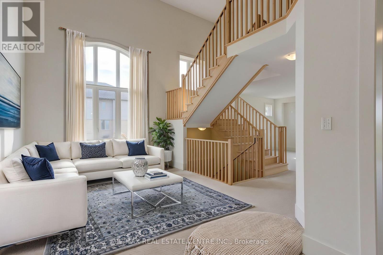 272 Rea Drive, Centre Wellington, Ontario  N1M 0J8 - Photo 3 - X12108129