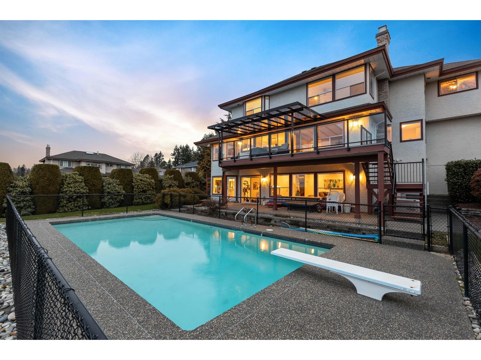 16512 77a Avenue, Surrey, British Columbia  V4N 0L4 - Photo 2 - R2996559