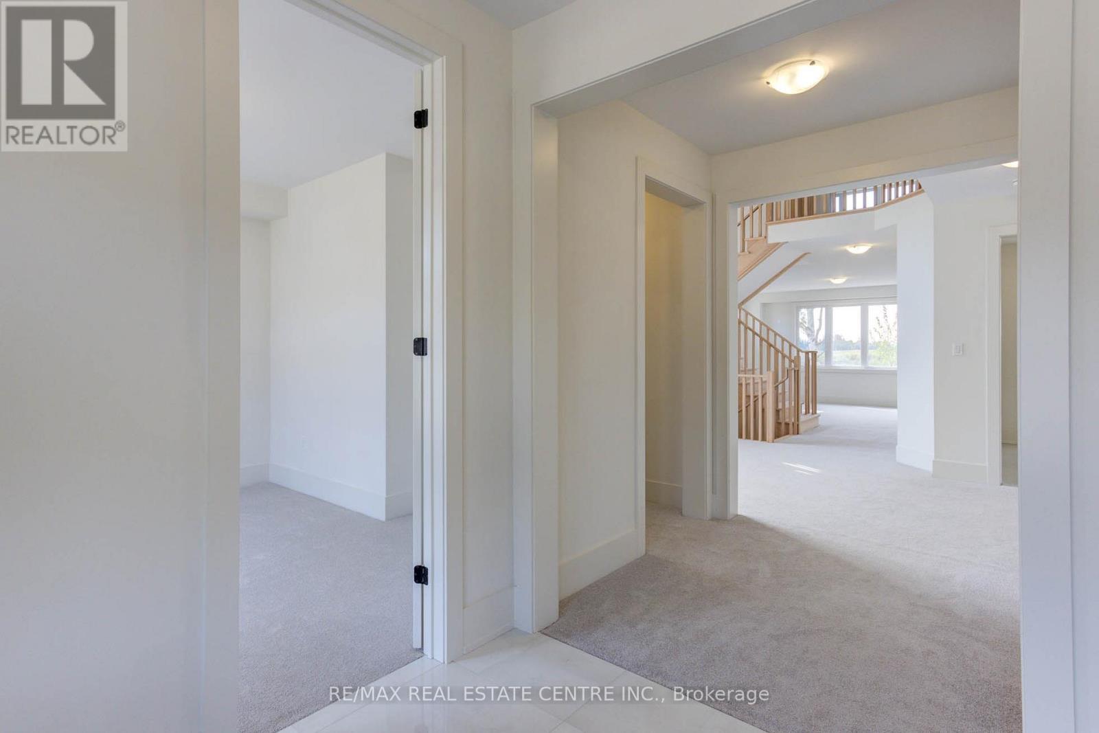 Property at 272 REA DRIVE image 4