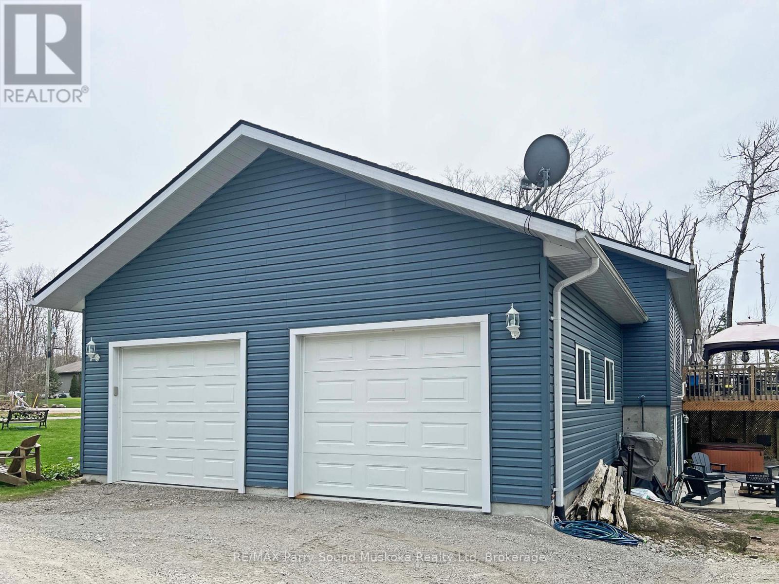 52 Meadows Avenue, Tay, Ontario L0K 2C0 - Photo 35 - S12117862