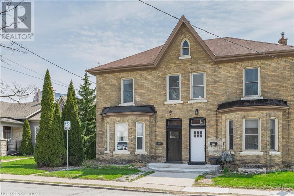 Property at 103 SURREY Street E image 3
