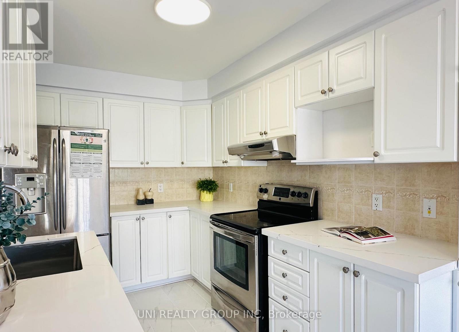 230 Duntroon Circle, Ottawa, Ontario  K1T 4C9 - Photo 14 - X12122114