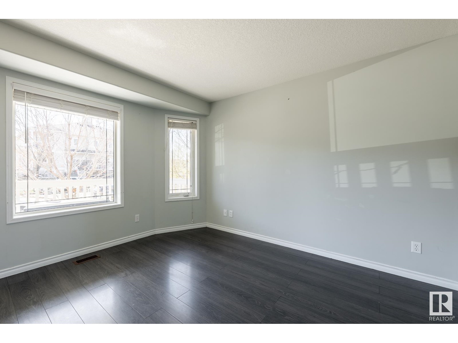 157 Bridgeport Bv, Leduc, Alberta  T9E 0H8 - Photo 3 - E4434526