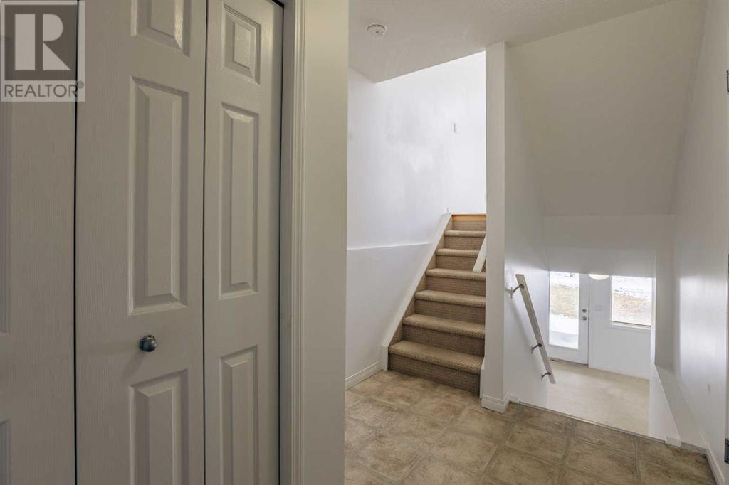 Property at 111 Copperfield Lane SE image 4