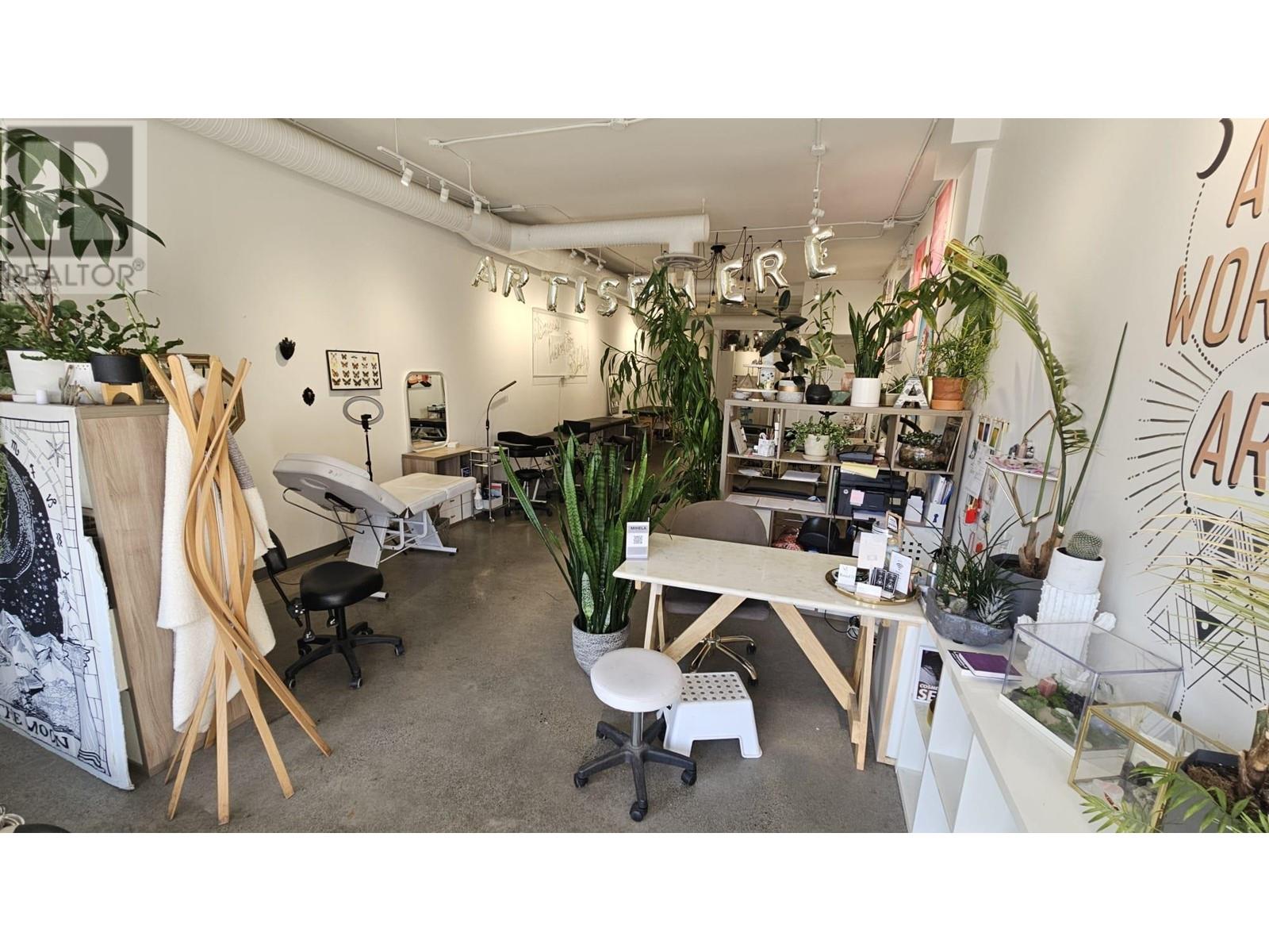 210 1090 Hamilton Street, Vancouver, British Columbia  V6B 6C5 - Photo 3 - C8065120