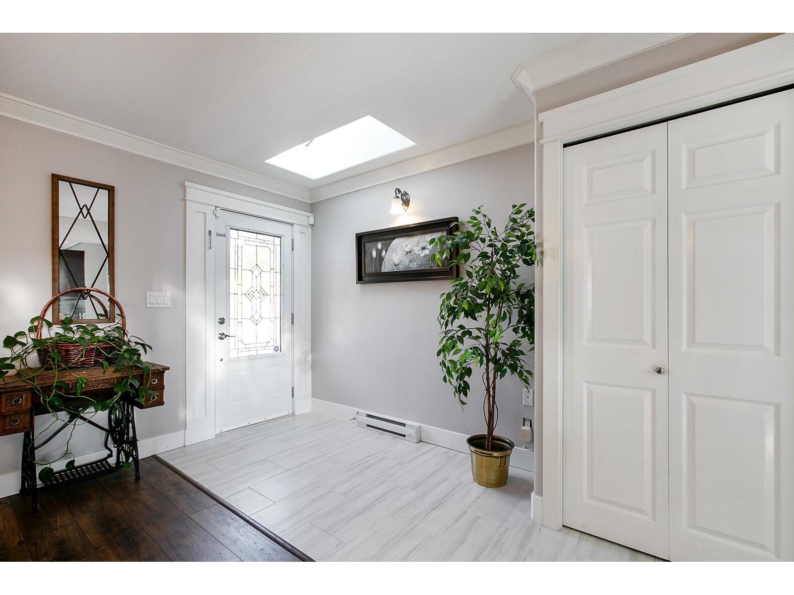 Property at 20770 39 AVENUE image 4