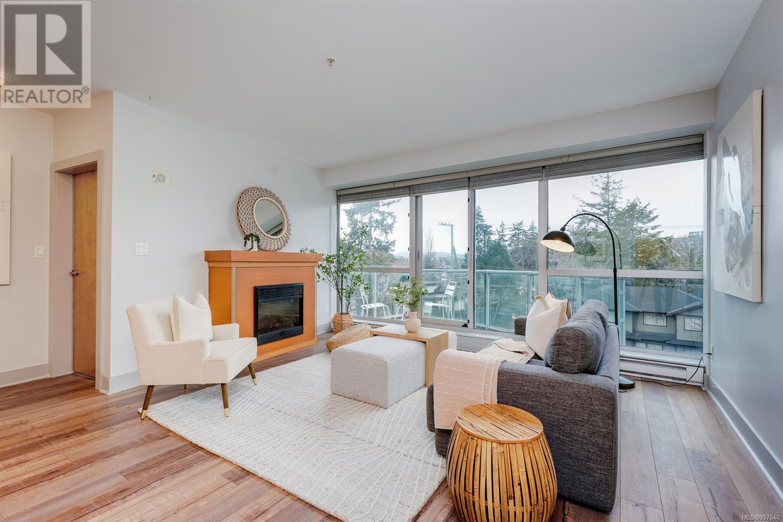 412 2745 Veterans Memorial Pkwy, Langford real estate listing 997640 for sale