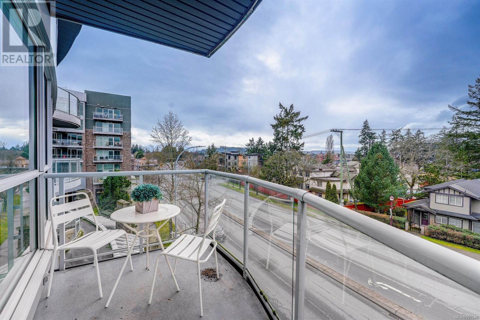 412 2745 Veterans Memorial Pkwy, Langford real estate listing 997640 for sale