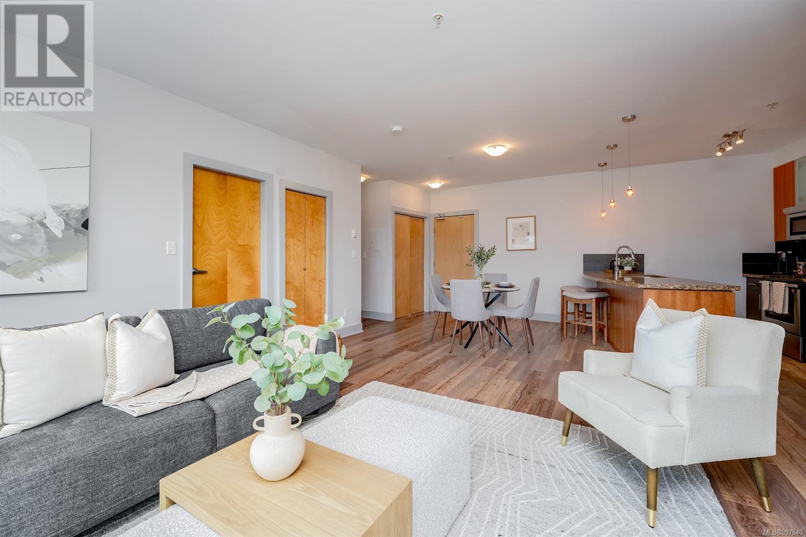 412 2745 Veterans Memorial Pkwy, Langford real estate listing 997640 for sale