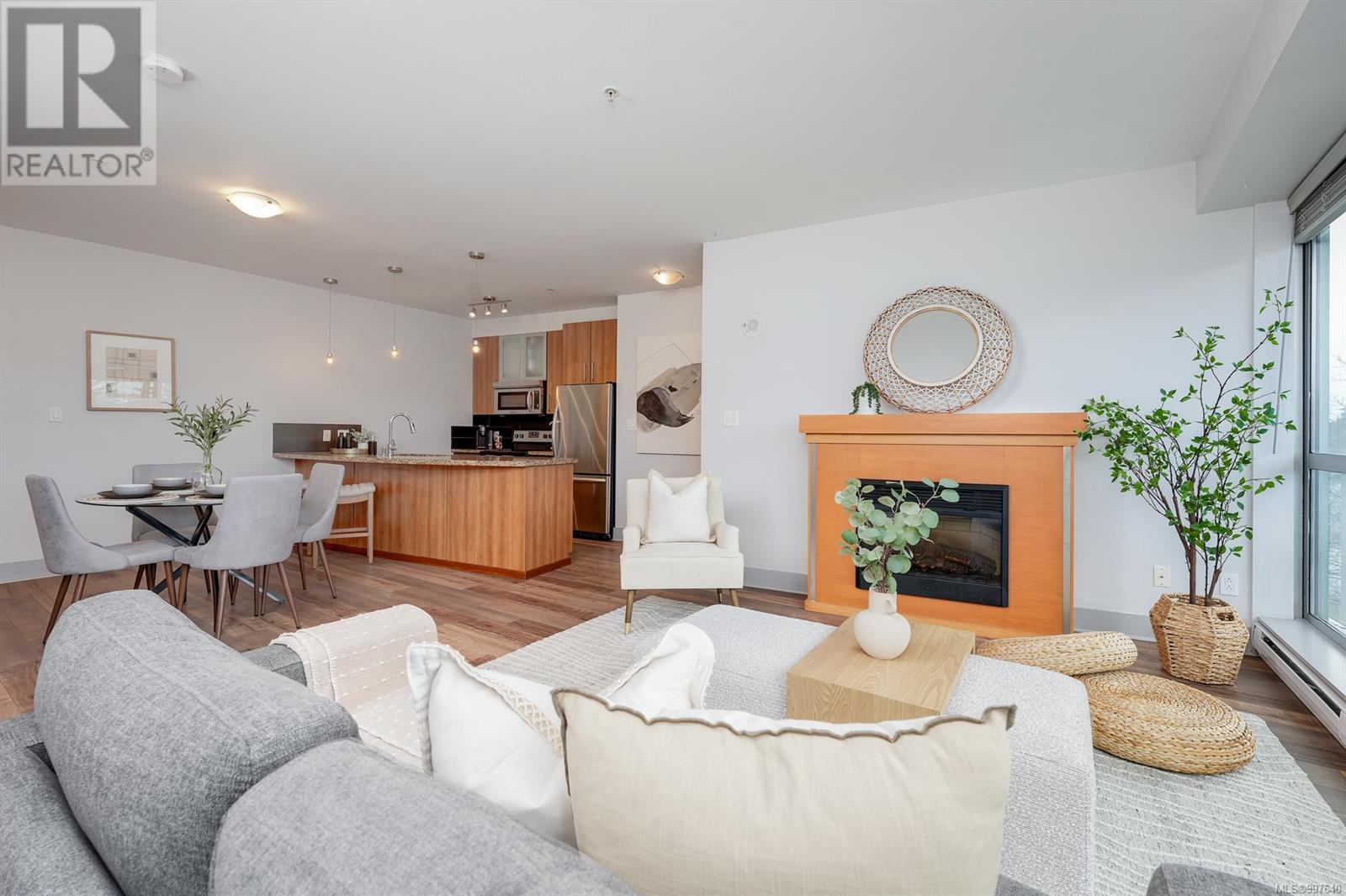 412 2745 Veterans Memorial Pkwy, Langford real estate listing 997640 for sale