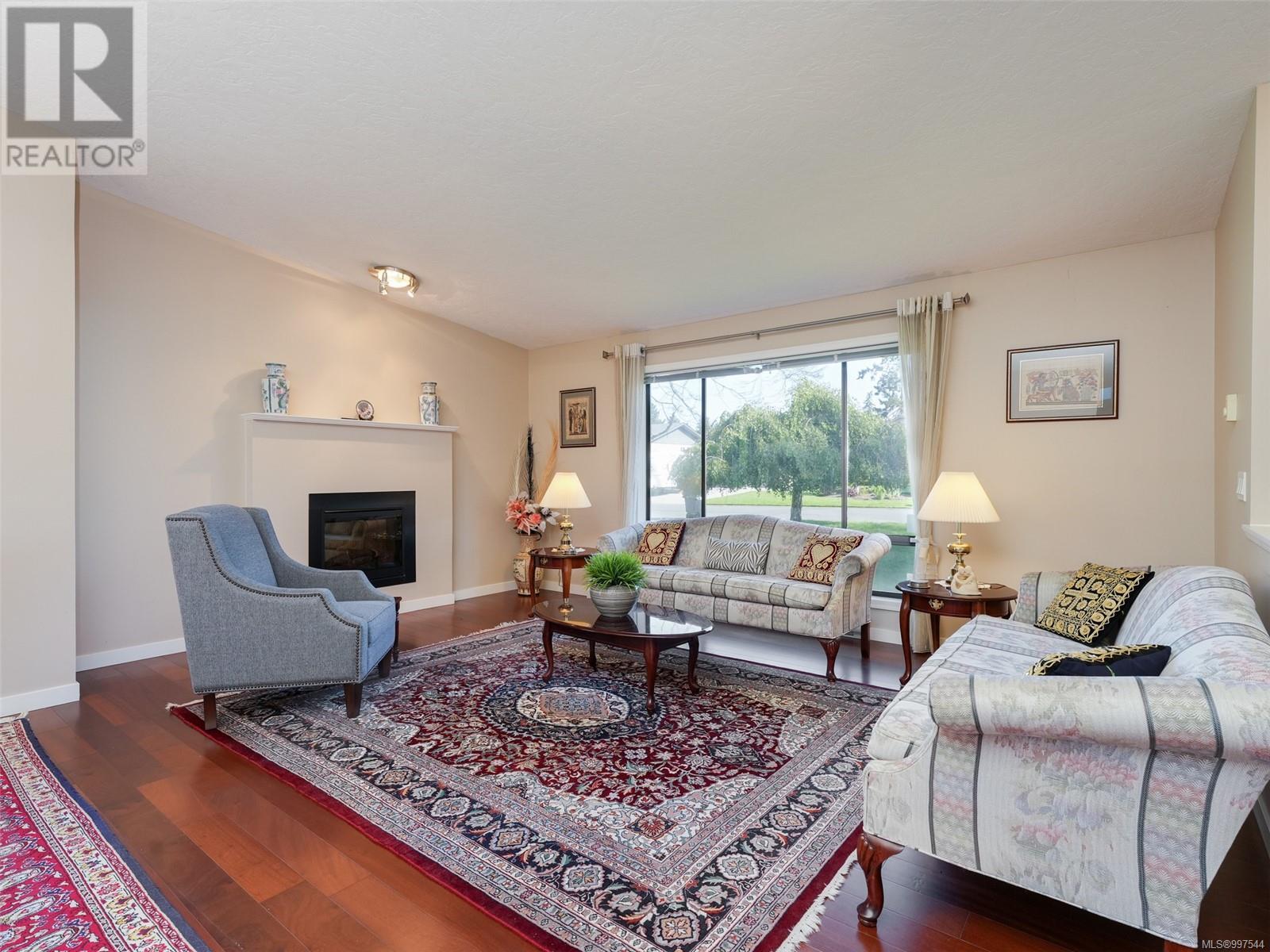 Property at 749 Viaduct Ave E image 2