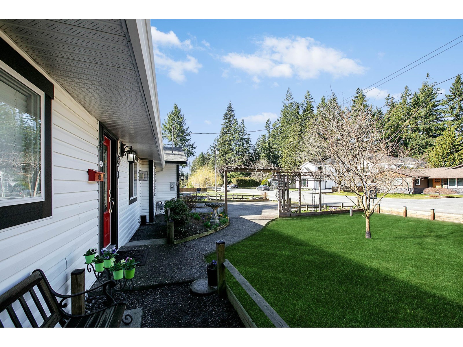 Property at 20770 39 AVENUE image 2