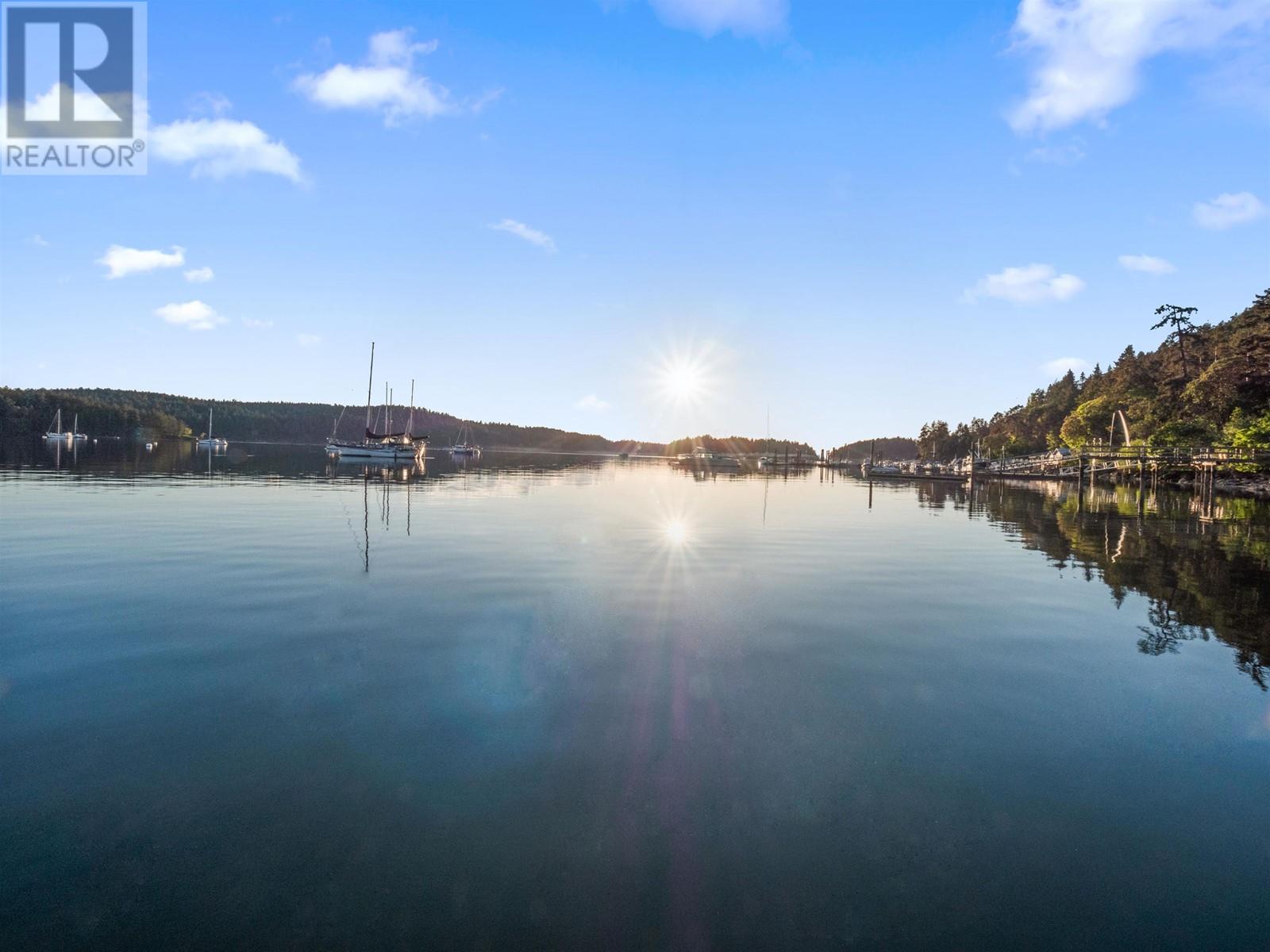3045 Montague Road, Galiano Island, British Columbia  V0N 1P0 - Photo 2 - R2990154