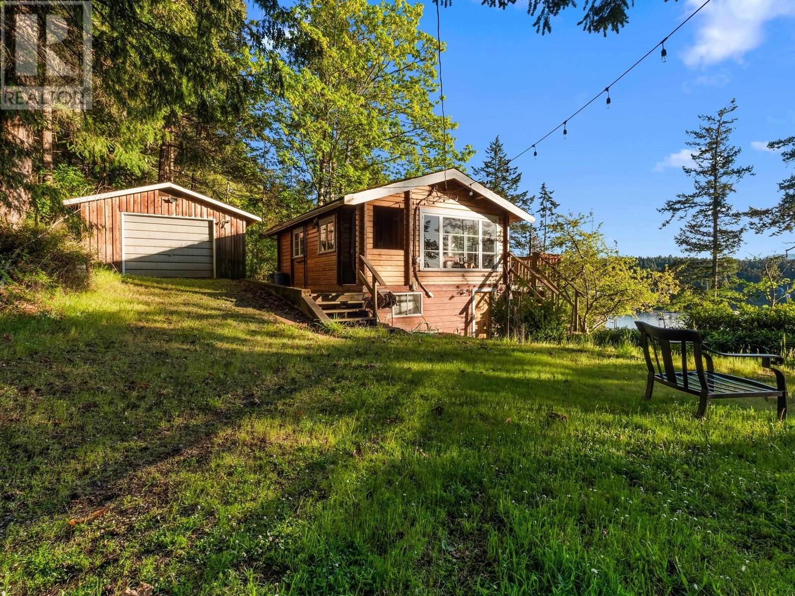 3045 Montague Road, Galiano Island, British Columbia  V0N 1P0 - Photo 9 - R2990154
