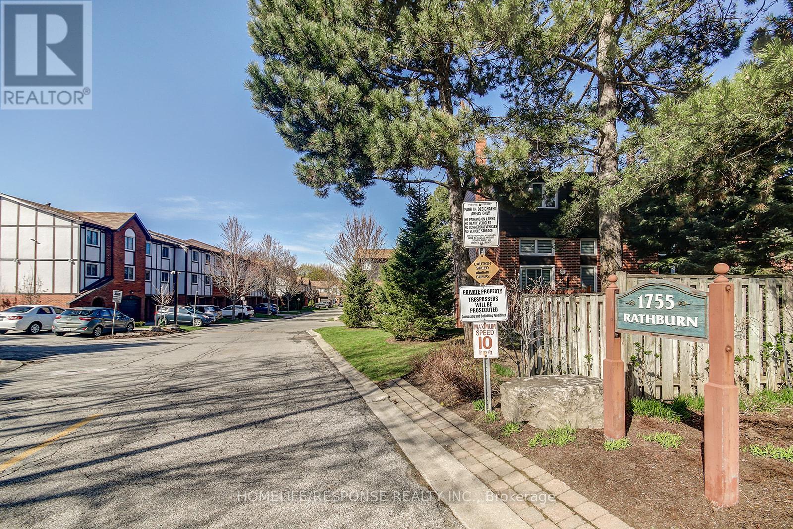 31 - 1755 Rathburn Road E, Mississauga, Ontario  L4W 2M8 - Photo 2 - W12116881