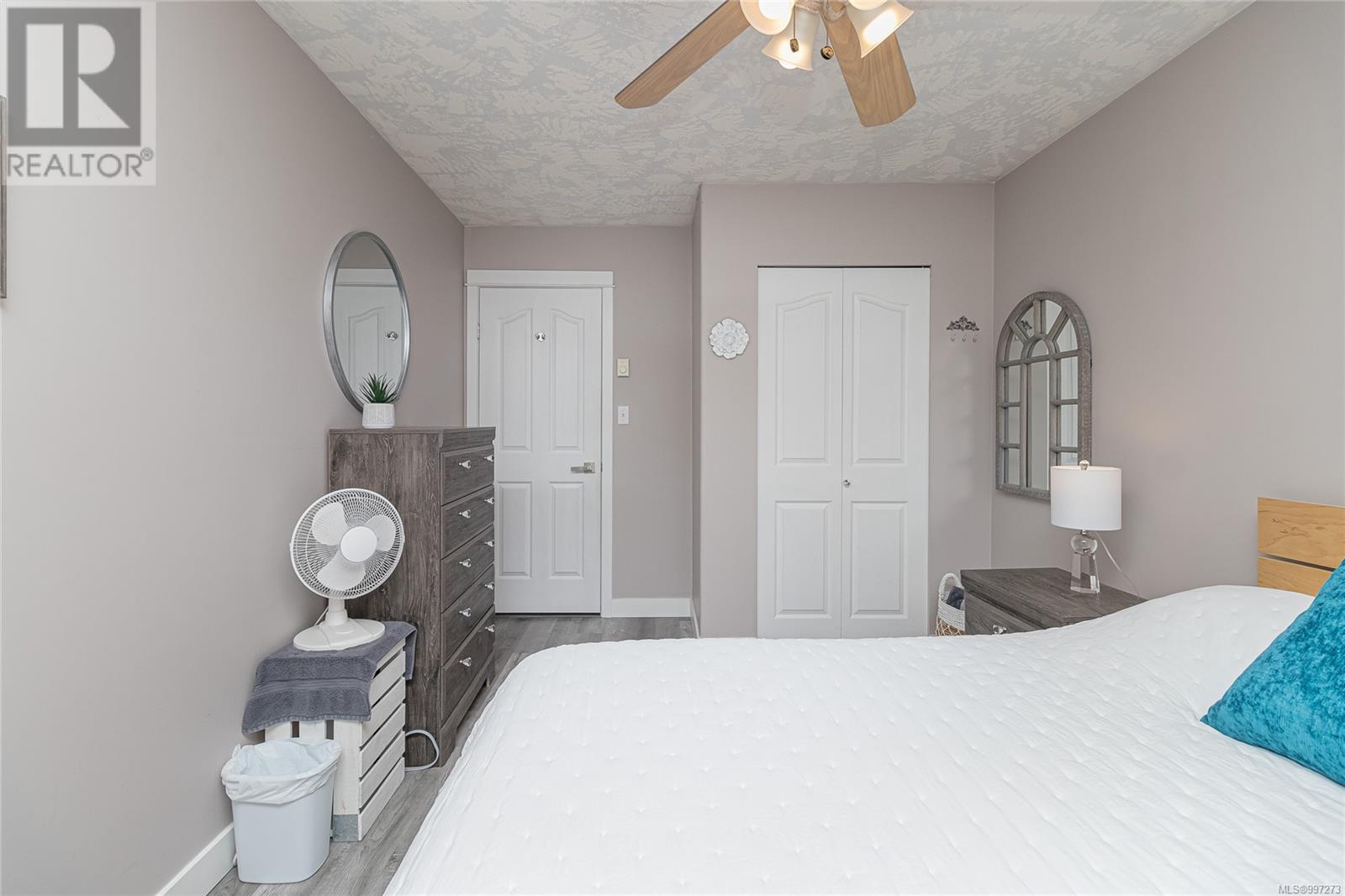 Property at 3224 Loledo Pl image 2