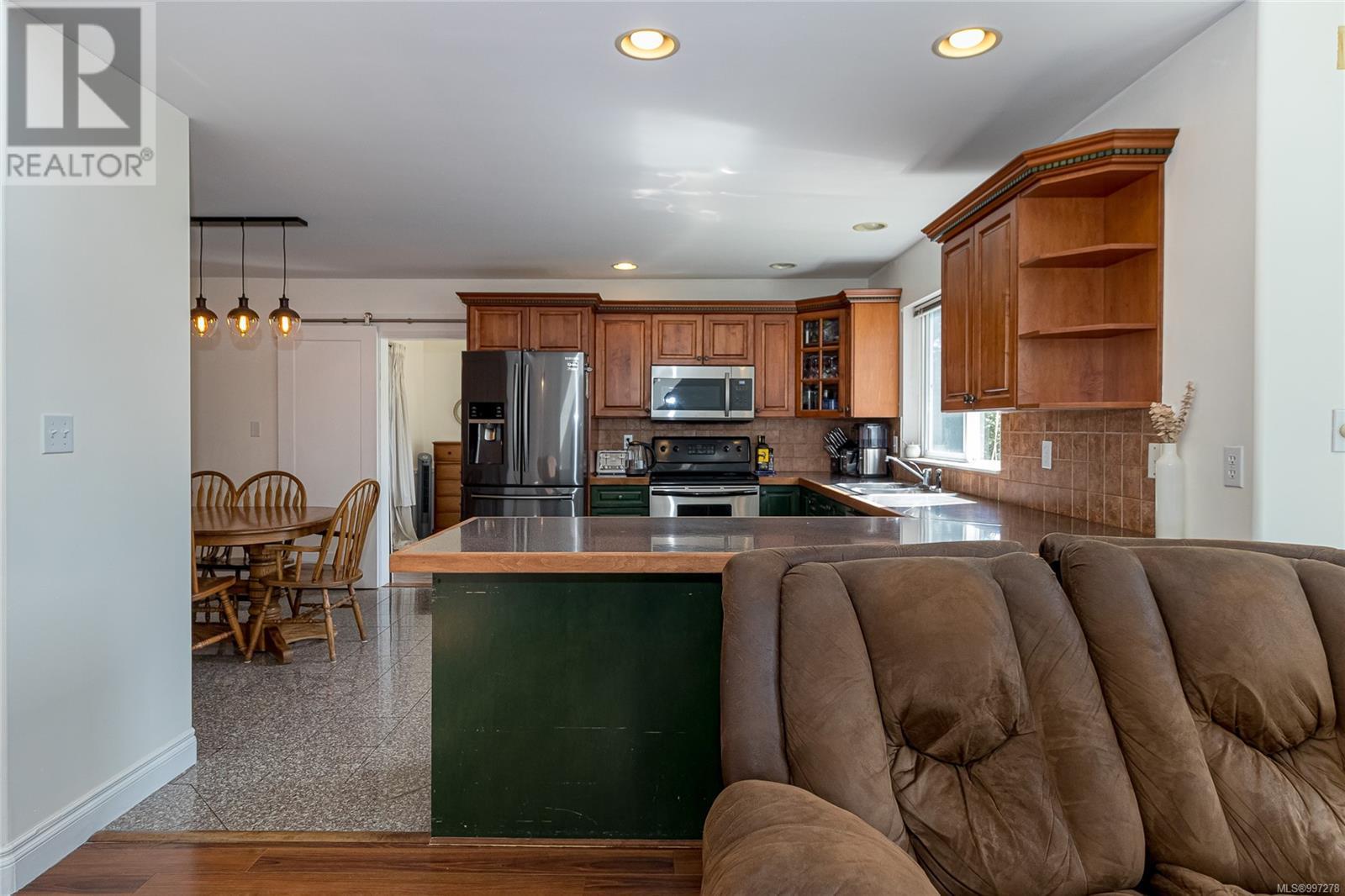 Property at 3226 Loledo Pl image 2