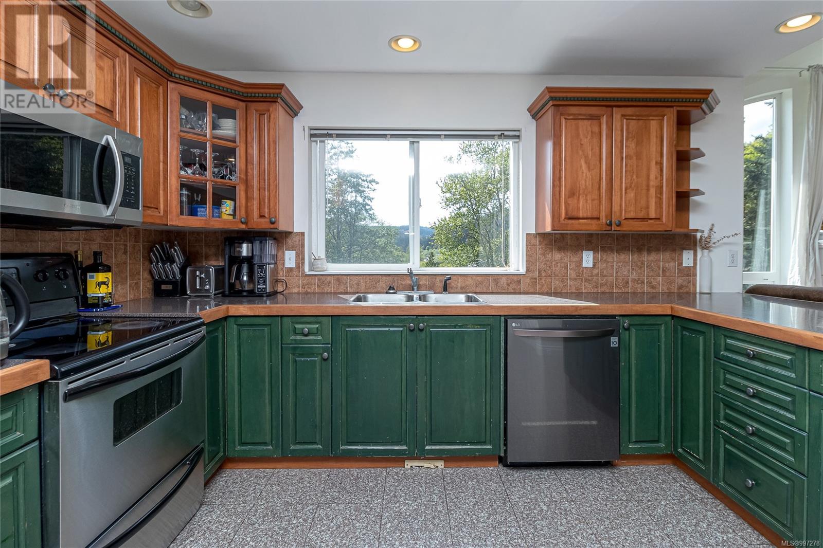 Property at 3226 Loledo Pl image 3