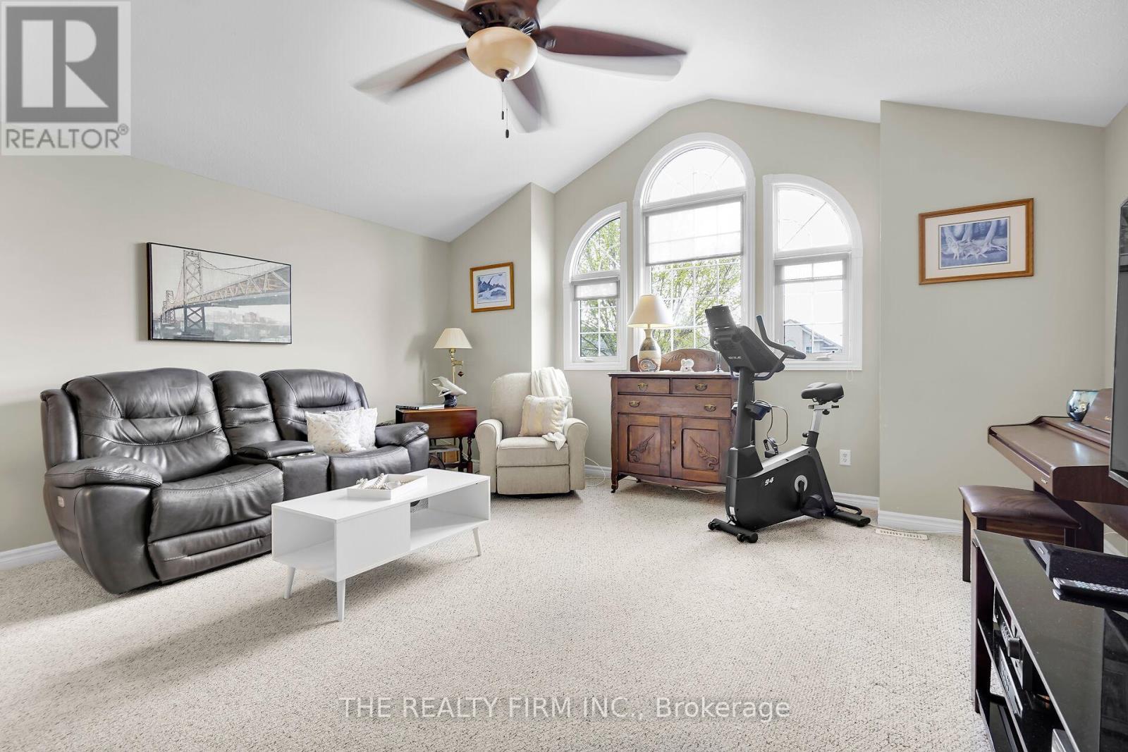 546 Cudmore Crescent, London South, Ontario  N6M 1M4 - Photo 15 - X12124614
