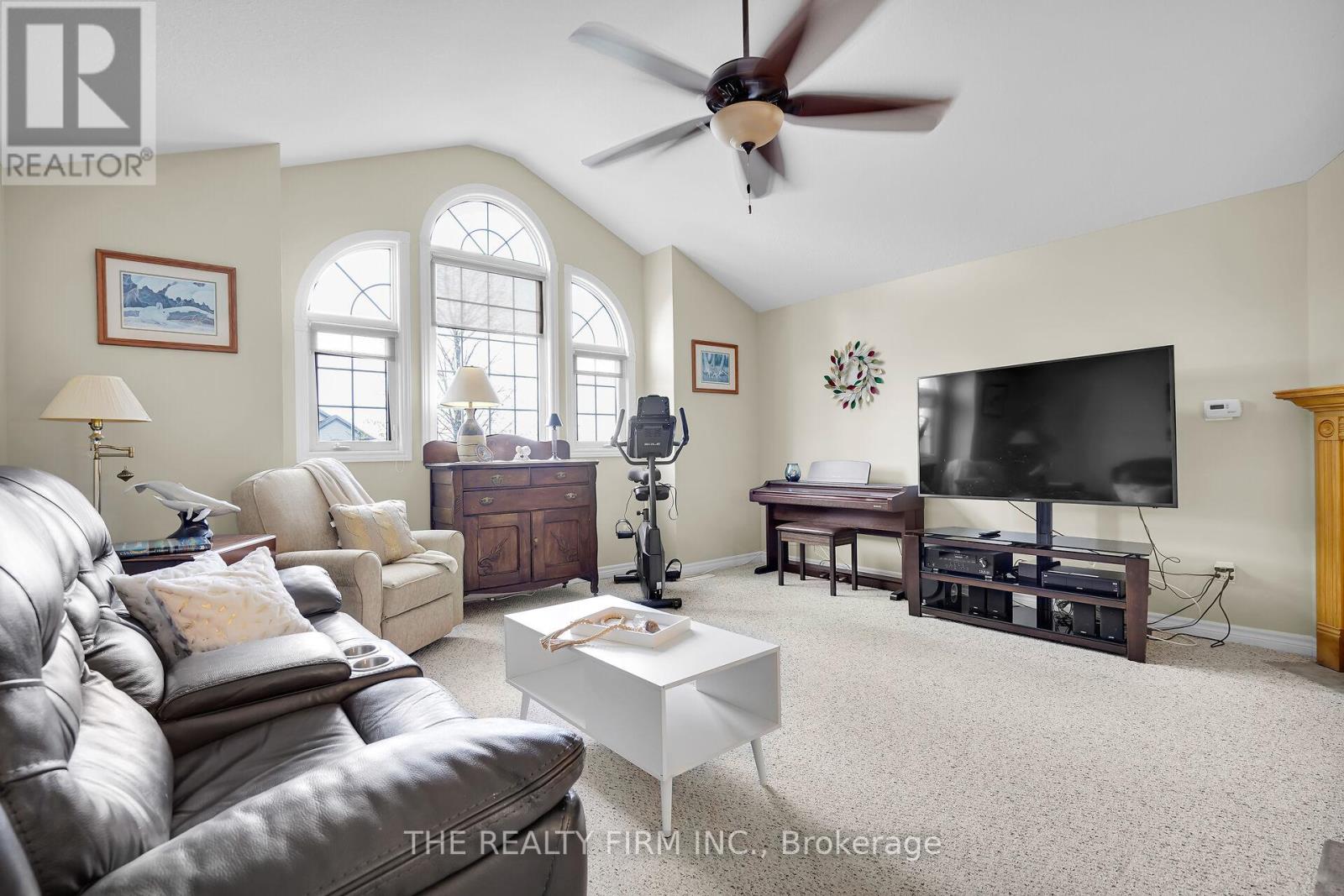 546 Cudmore Crescent, London South, Ontario  N6M 1M4 - Photo 16 - X12124614