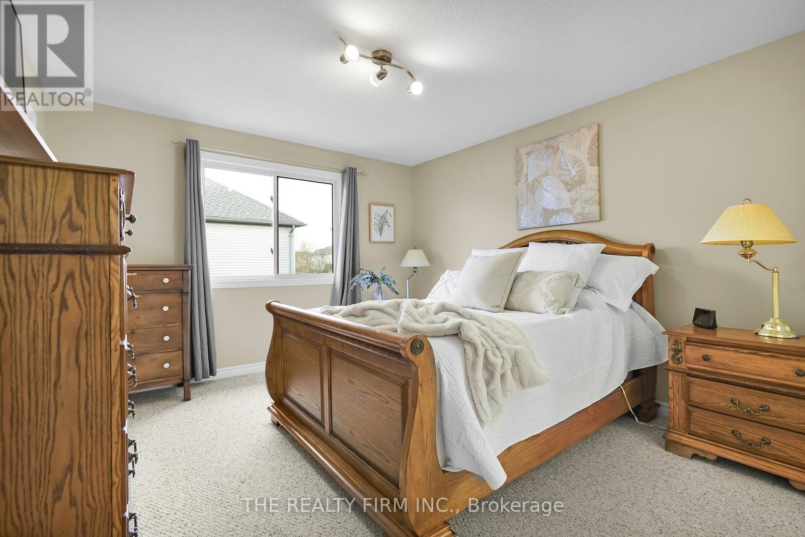 546 Cudmore Crescent, London South, Ontario  N6M 1M4 - Photo 23 - X12124614