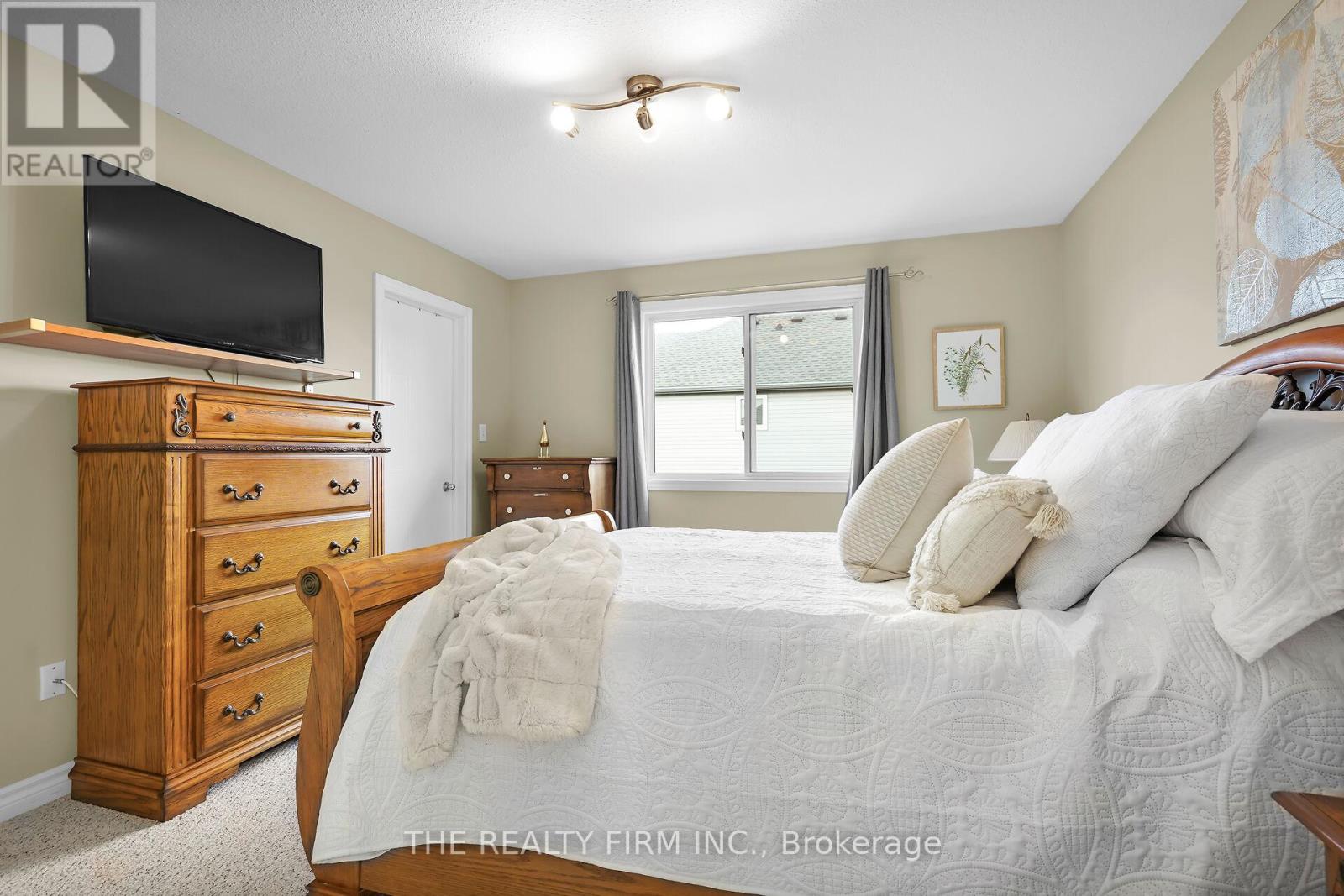 546 Cudmore Crescent, London South, Ontario  N6M 1M4 - Photo 24 - X12124614