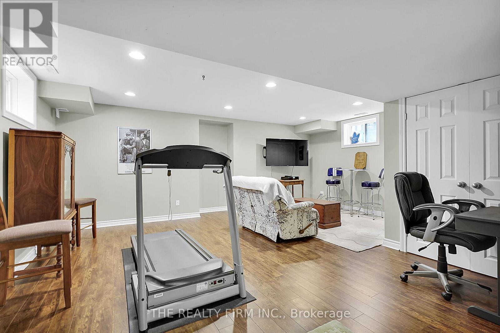 546 Cudmore Crescent, London South, Ontario  N6M 1M4 - Photo 26 - X12124614