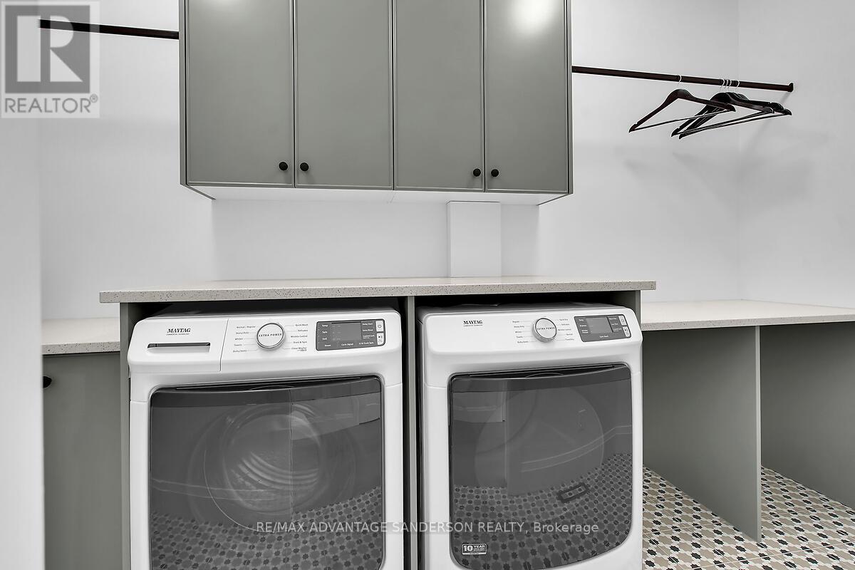 72 Arrowwood Path, Middlesex Centre (Ilderton), Ontario  N0M 2A0 - Photo 40 - X12124679