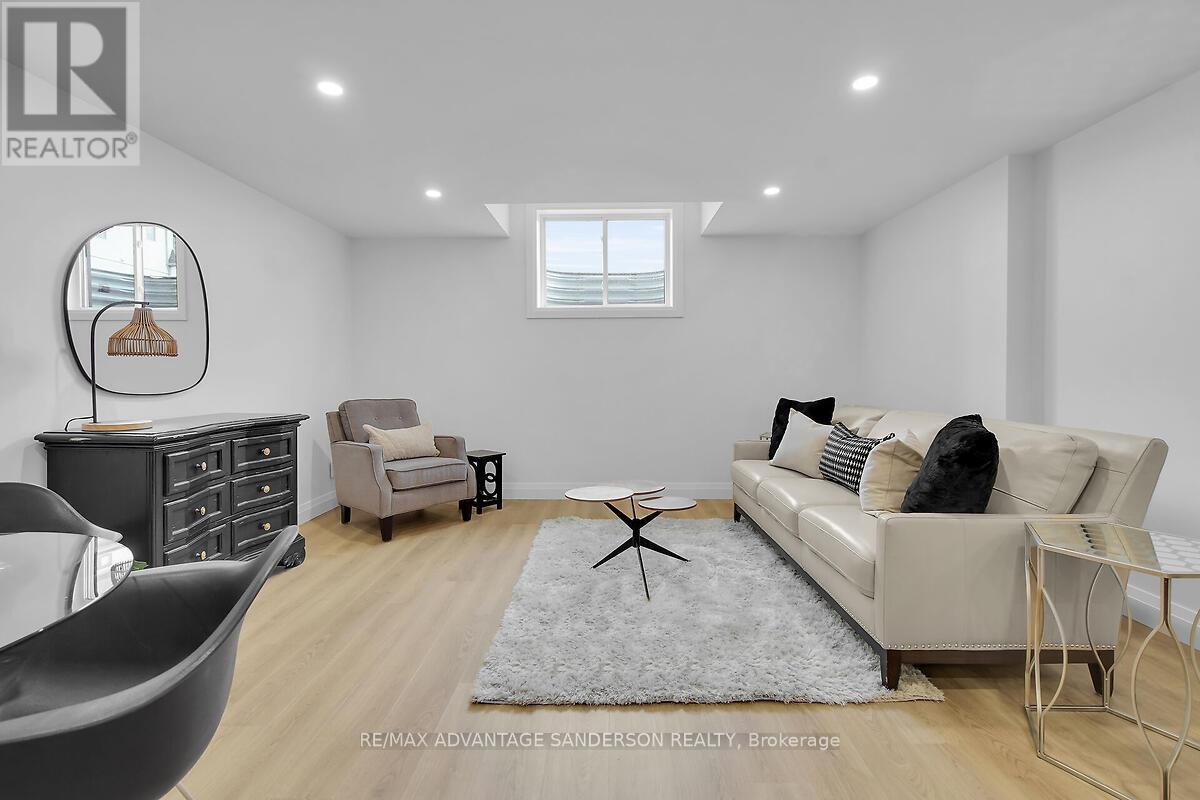 72 Arrowwood Path, Middlesex Centre (Ilderton), Ontario  N0M 2A0 - Photo 50 - X12124679