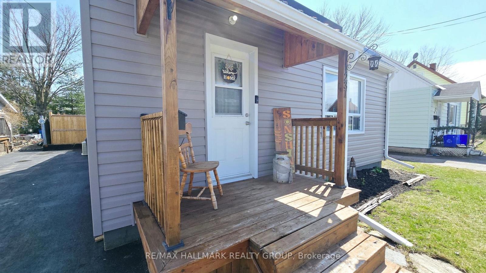 Property at 231 WILLIAM AVENUE image 3