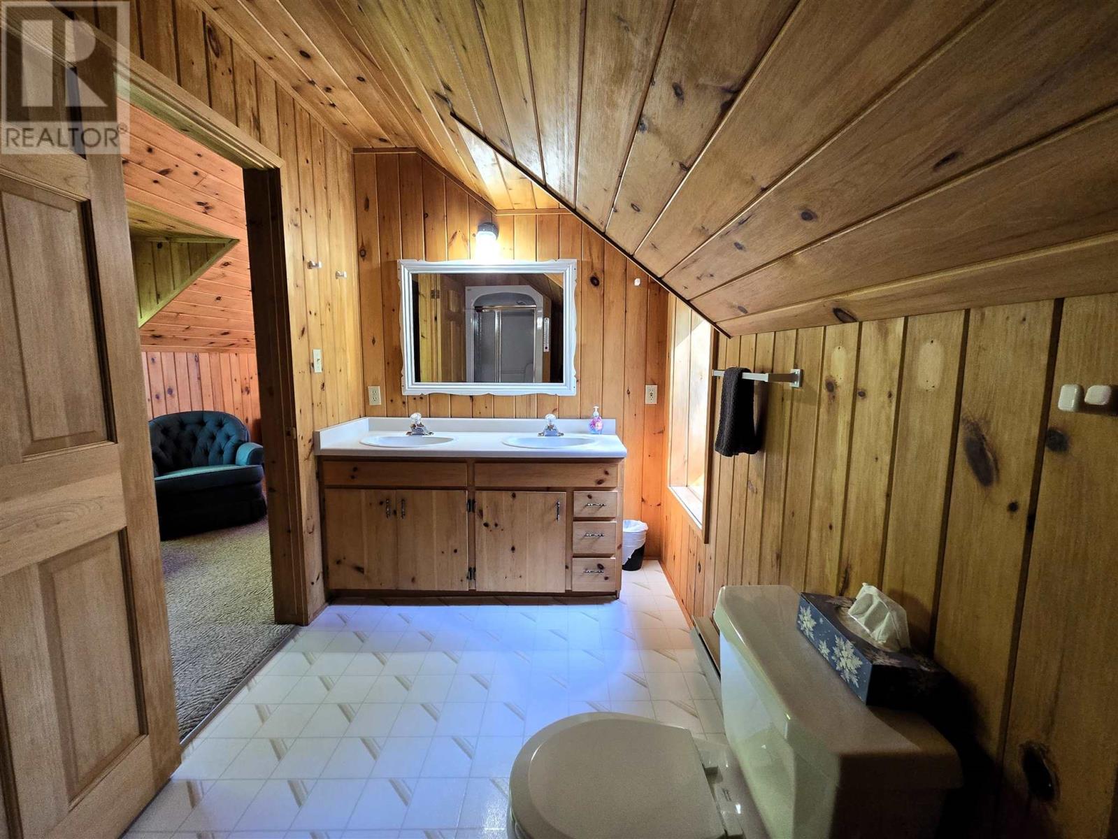 35 Pine Ridge Rd, Huron Shores, Ontario  P0R 1L0 - Photo 11 - SM250250