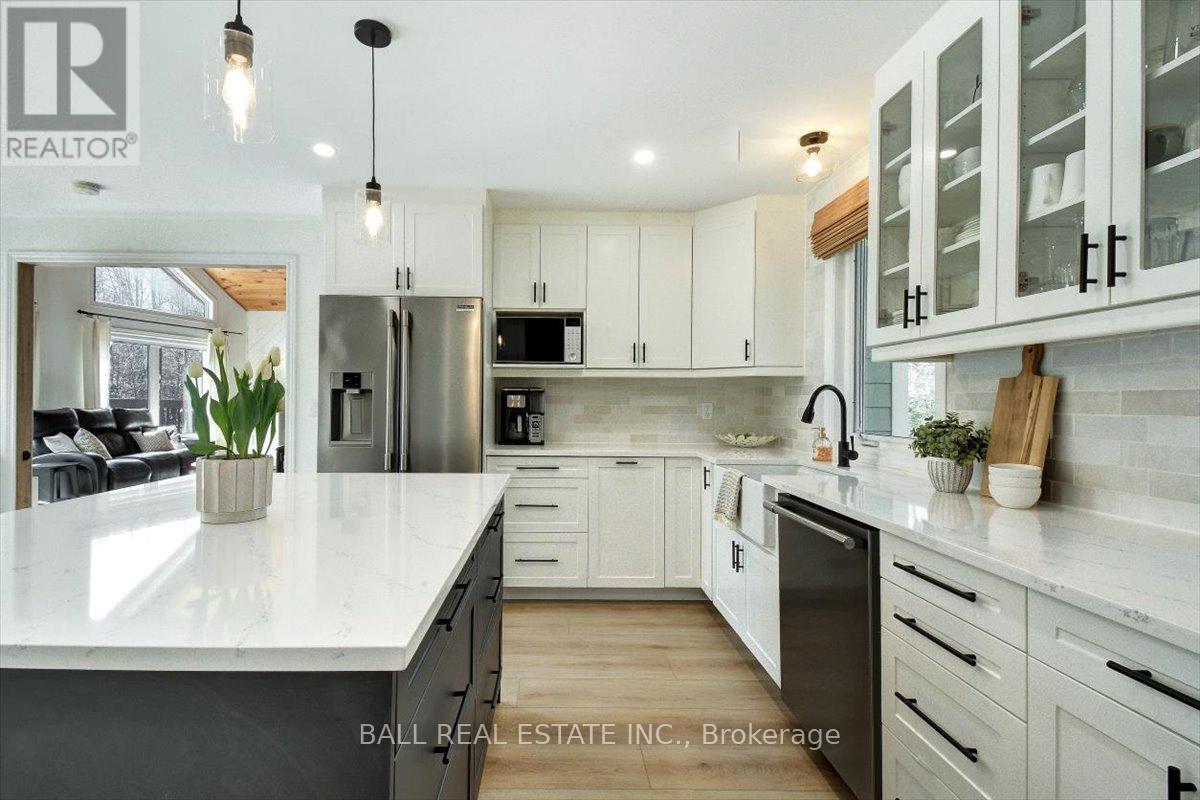 867 Brethour Road, Bancroft, Ontario K0L 1C0 - Photo 8 - X12124668