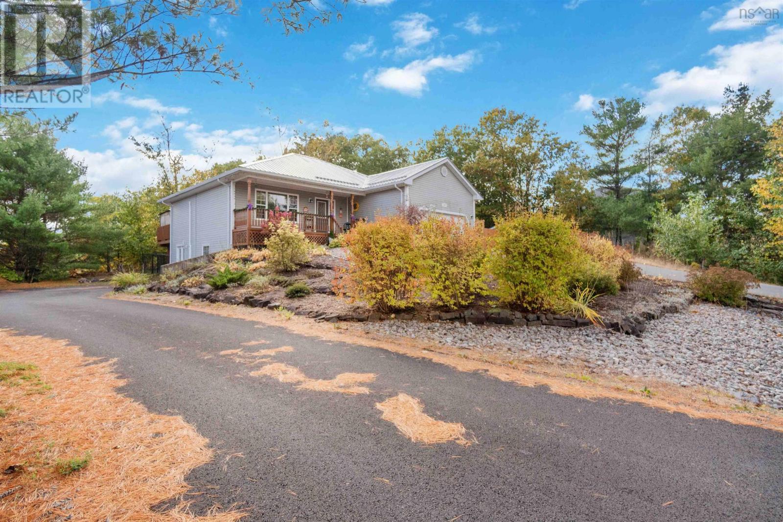Property at 1838 Acadia Drive image 4