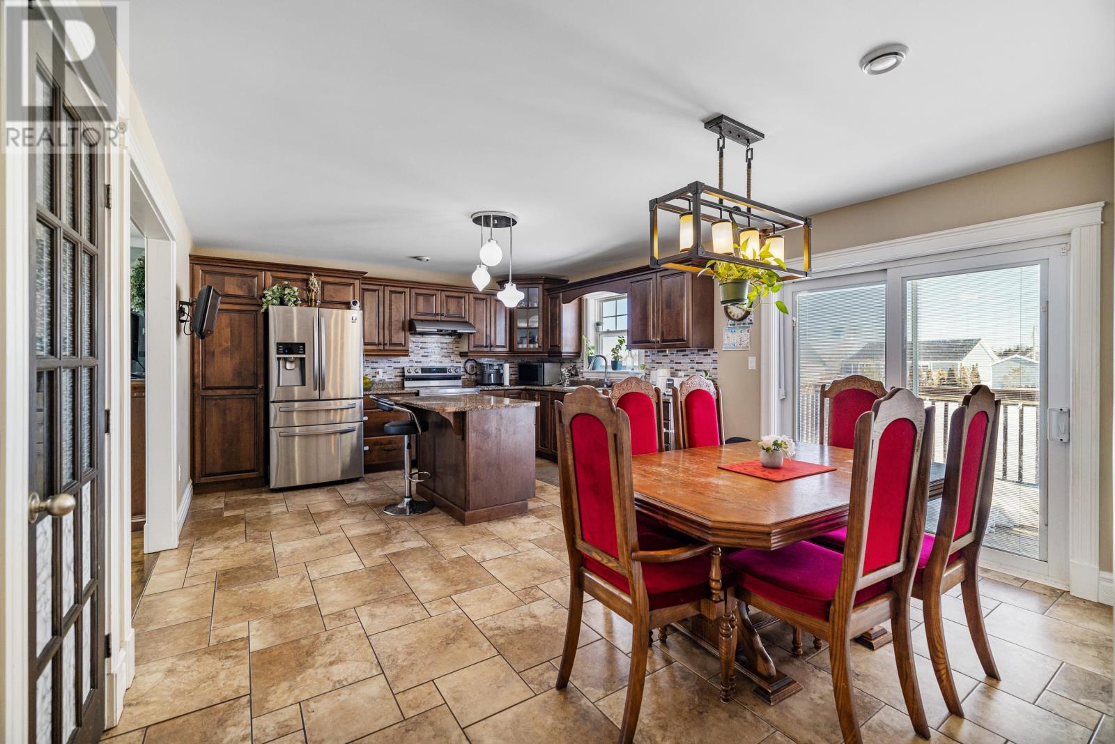 10 Gordon Gay Drive, Stratford, Prince Edward Island  C1B 0E8 - Photo 8 - 202509858