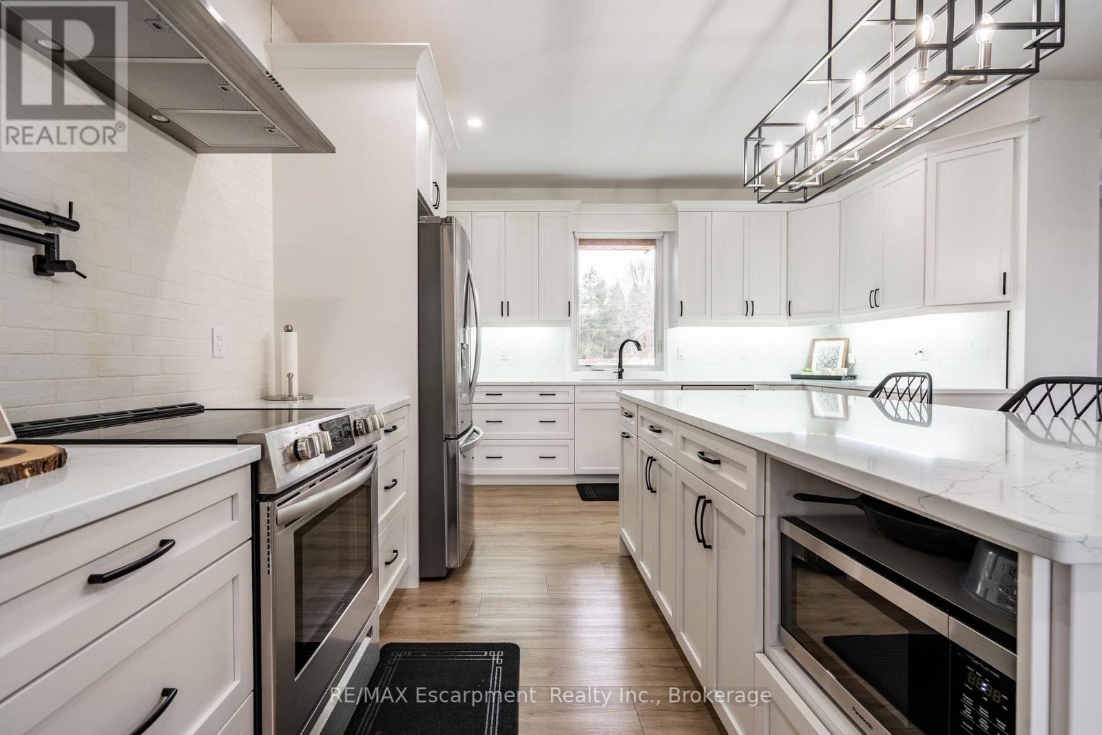 1266 Colborne Street W, Brantford, Ontario  N3T 0M6 - Photo 12 - X12124599