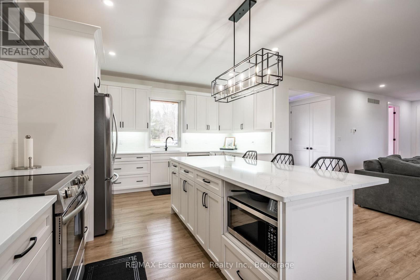 1266 Colborne Street W, Brantford, Ontario  N3T 0M6 - Photo 13 - X12124599