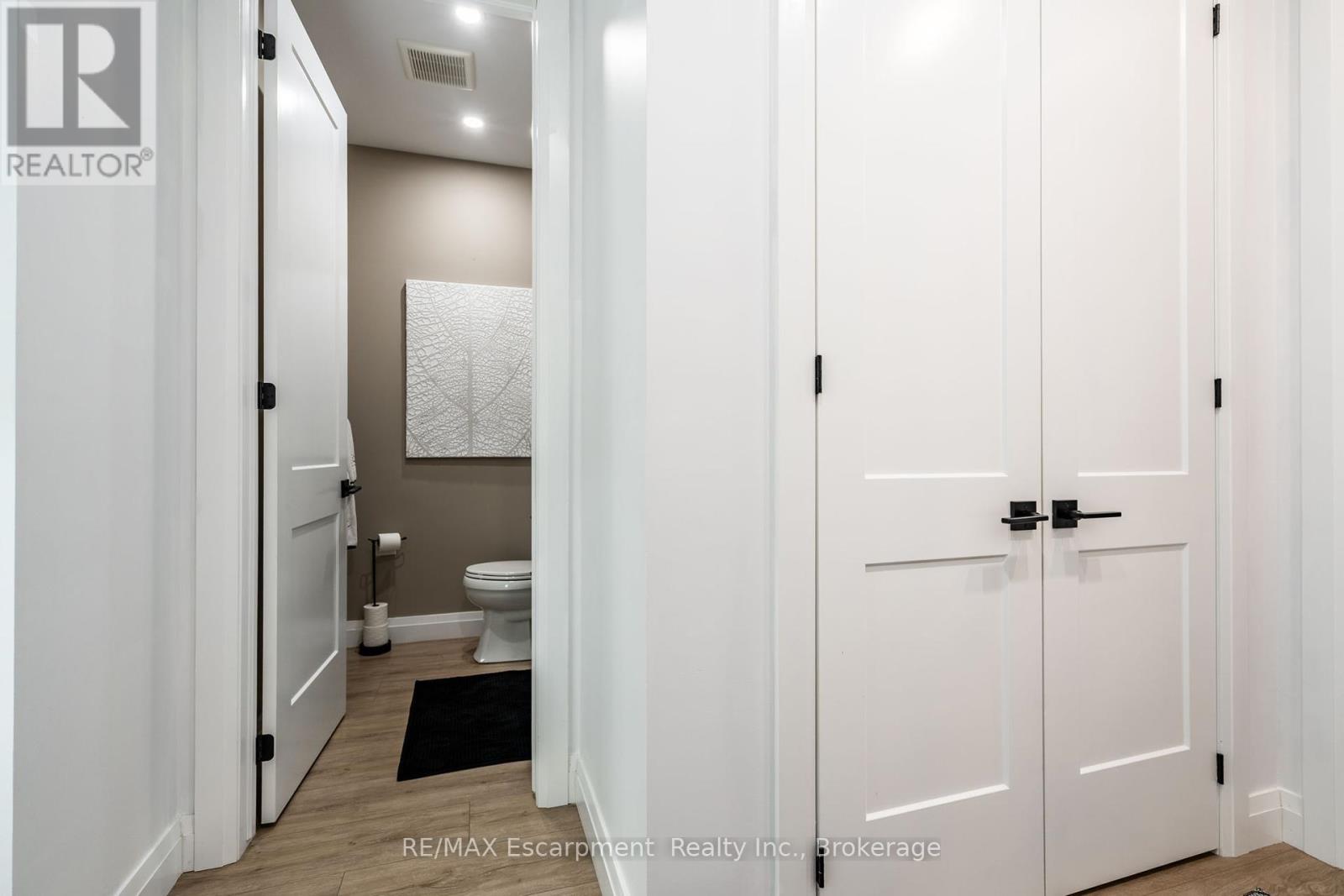 1266 Colborne Street W, Brantford, Ontario  N3T 0M6 - Photo 19 - X12124599
