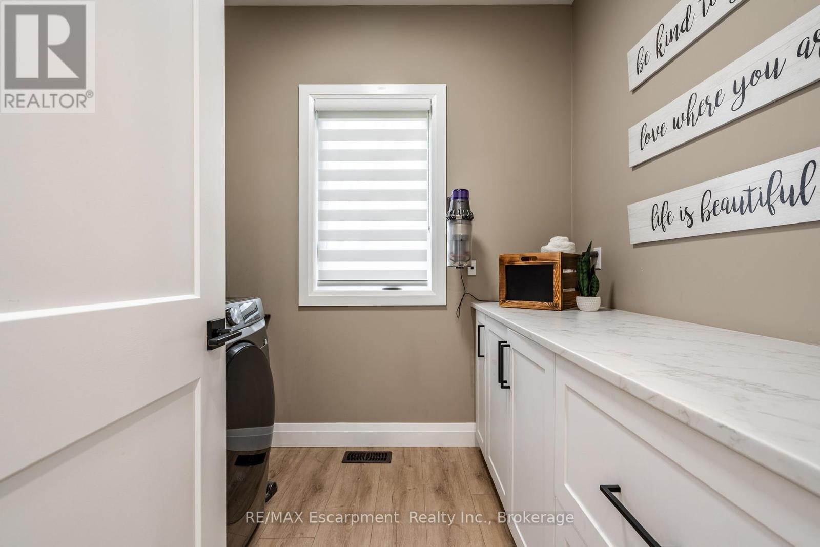 1266 Colborne Street W, Brantford, Ontario  N3T 0M6 - Photo 21 - X12124599