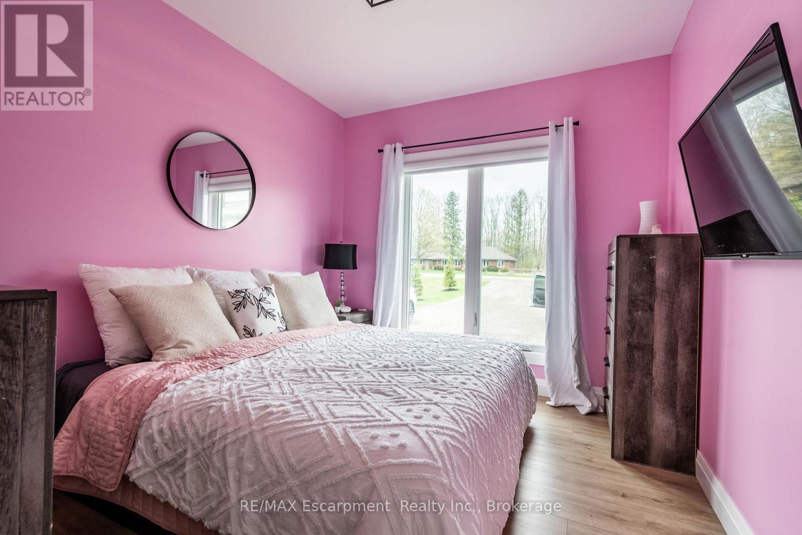 1266 Colborne Street W, Brantford, Ontario  N3T 0M6 - Photo 33 - X12124599