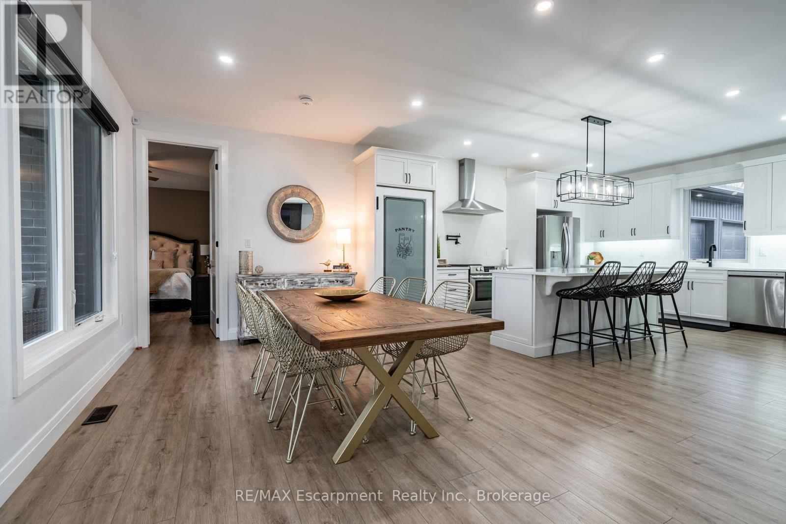1266 Colborne Street W, Brantford, Ontario  N3T 0M6 - Photo 8 - X12124599