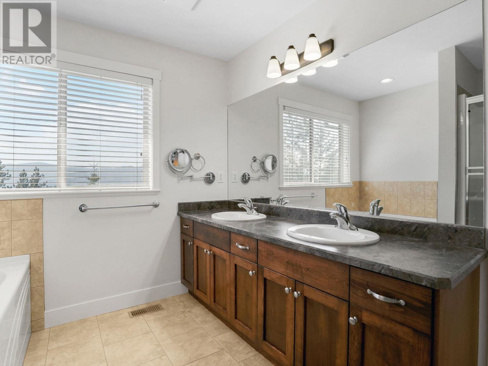 2051 Sunview Drive Unit# 4, West Kelowna, British Columbia  V1Z 4C2 - Photo 20 - 10339327