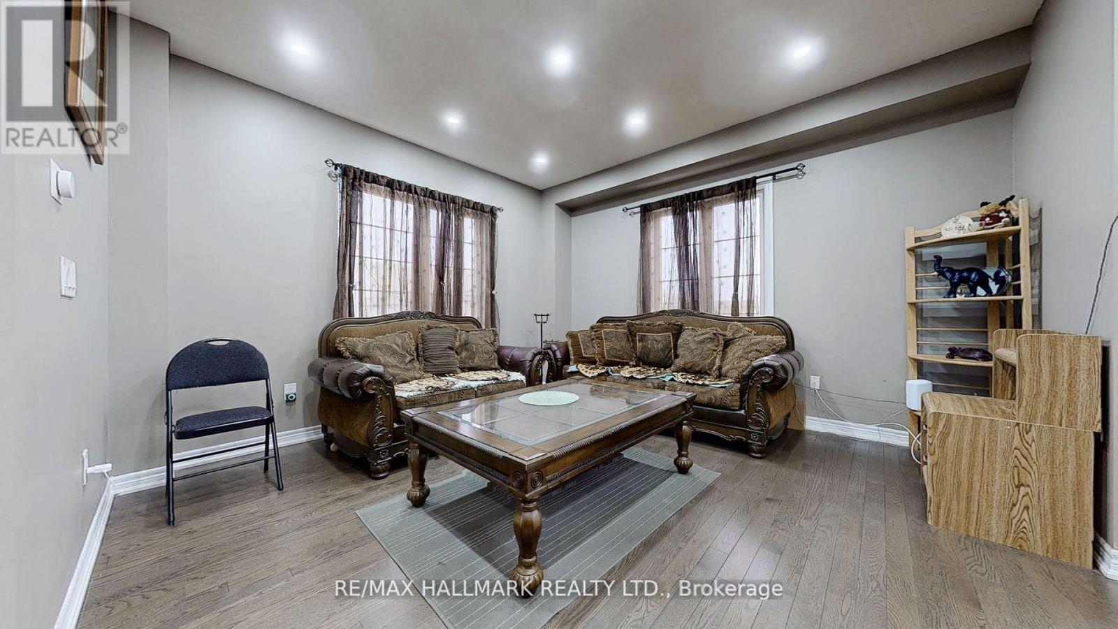 2 Telstar Way, Whitby, Ontario  L1M 0G2 - Photo 9 - E12124507